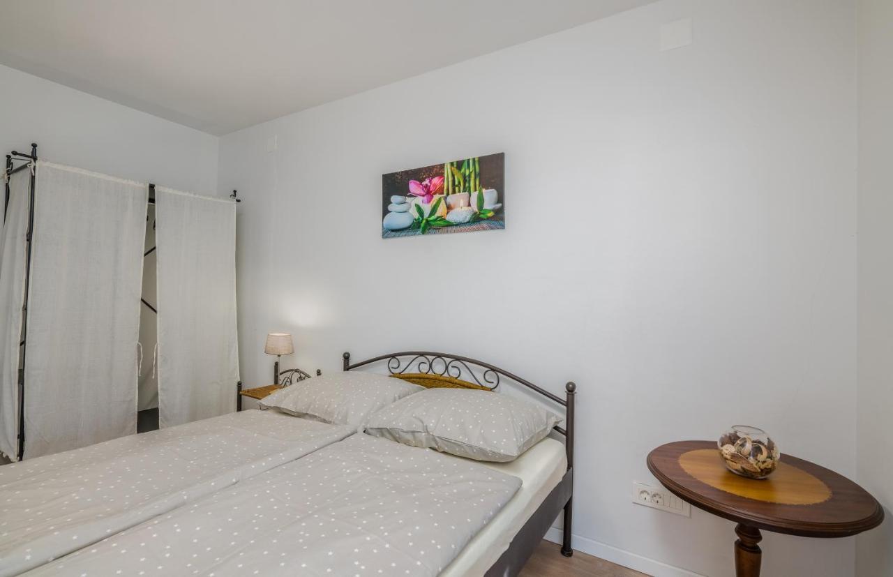Apartment Tulipan Klimno Extérieur photo
